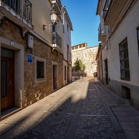 Apartamentos Caceres Historico Centro Экстерьер фото