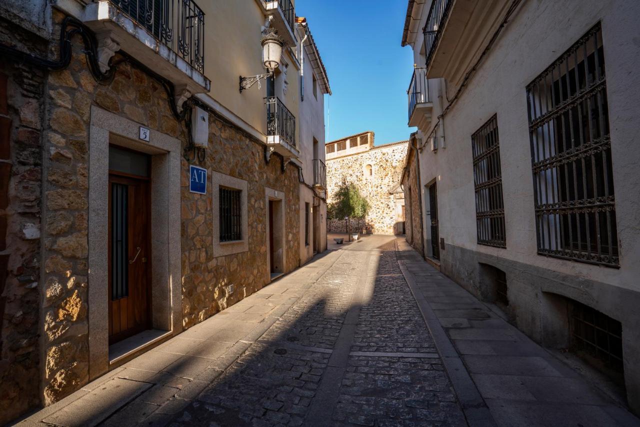Apartamentos Caceres Historico Centro Экстерьер фото
