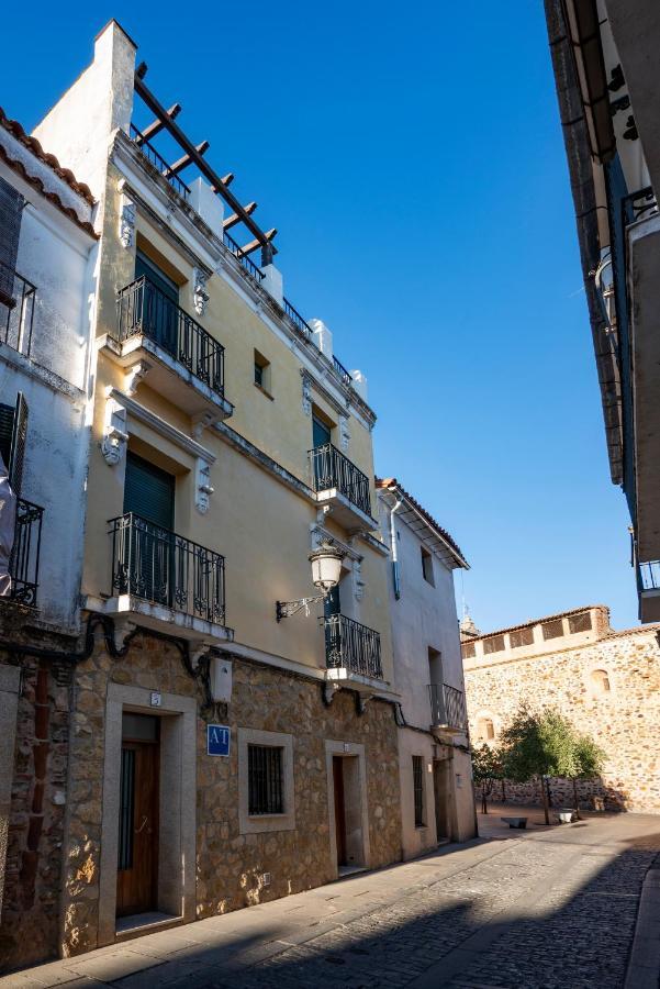Apartamentos Caceres Historico Centro Экстерьер фото