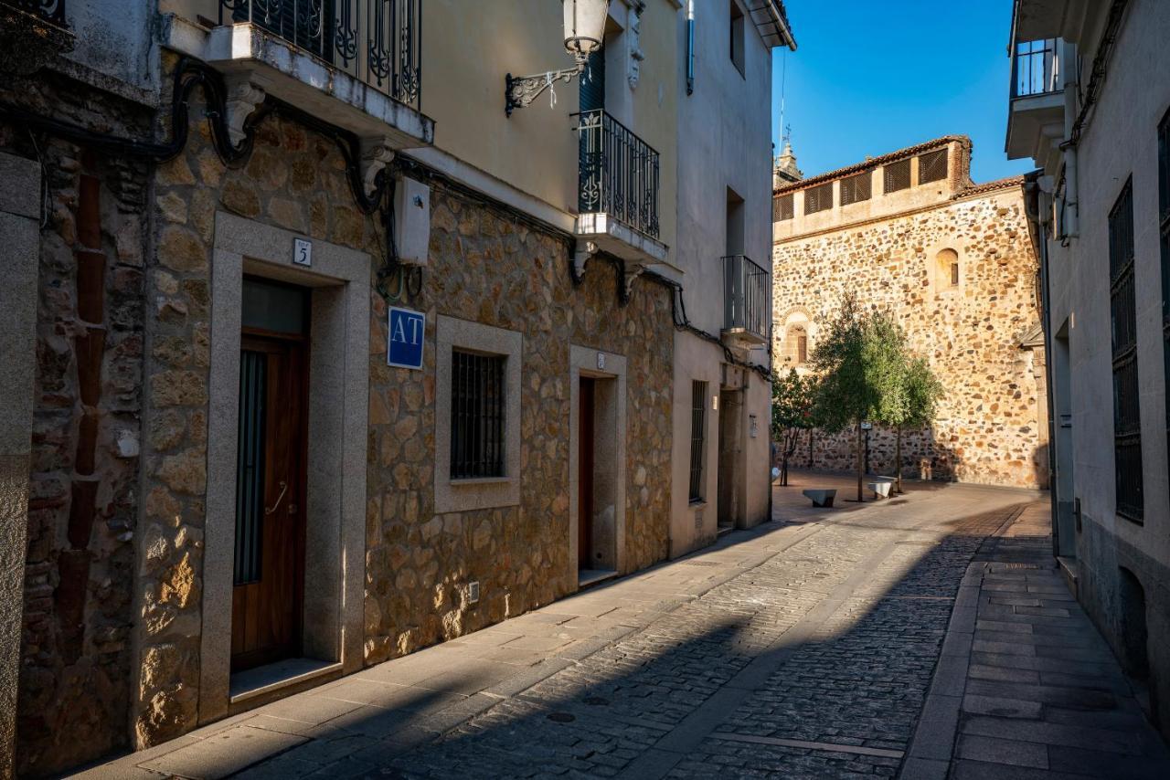 Apartamentos Caceres Historico Centro Экстерьер фото